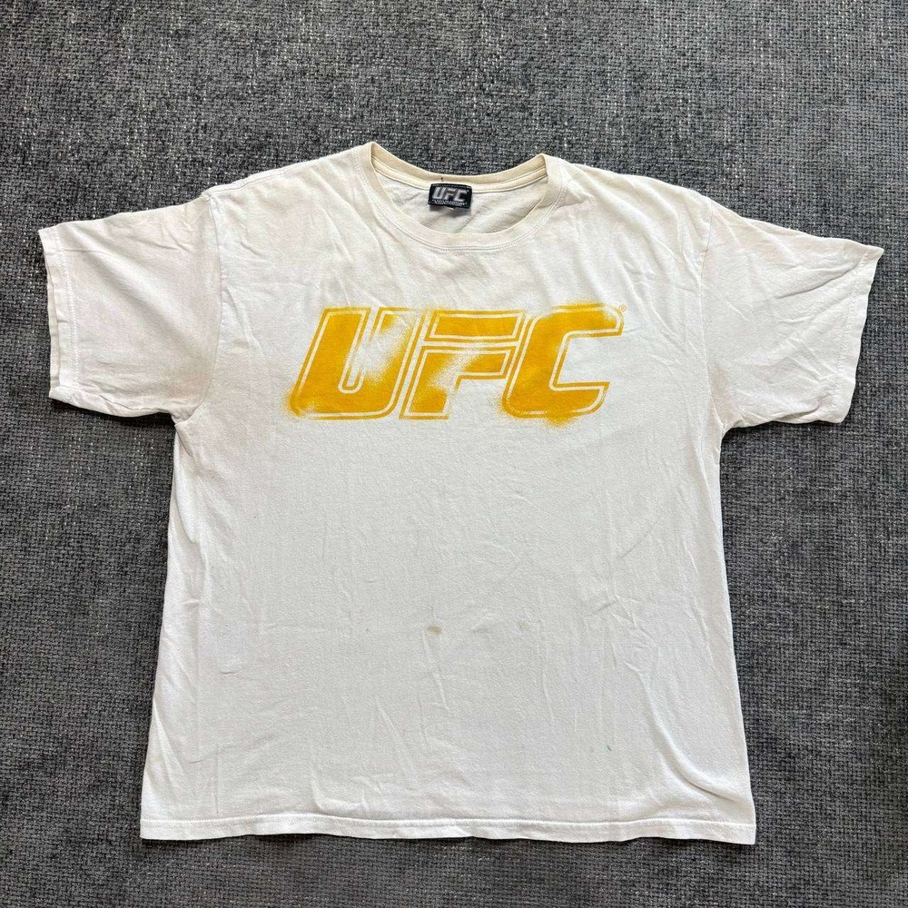 UFC Graphic Tee‎ Mens XL White Yellow Spray Logo Y2K MMA T-Shirt